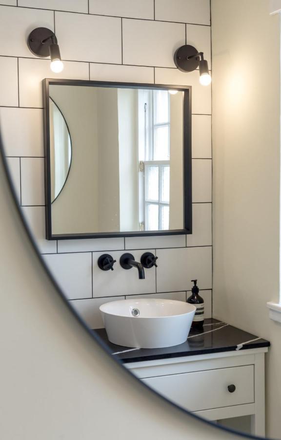 Guestready - Elegant 2Br Period Flat In Oldtown Leilighet Edinburgh Eksteriør bilde